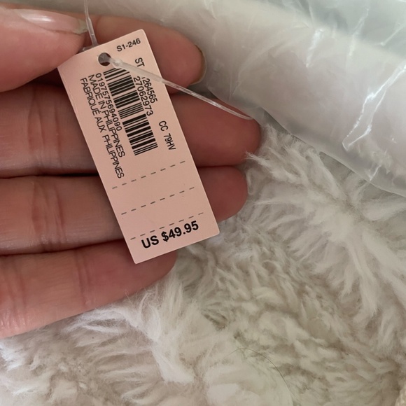 VICTORIA'S SECRET OFF WHITE BAG W/ PURPLE FLORAL SCARF NEW WITH TAGS "FLAW" - Picture 7 of 16